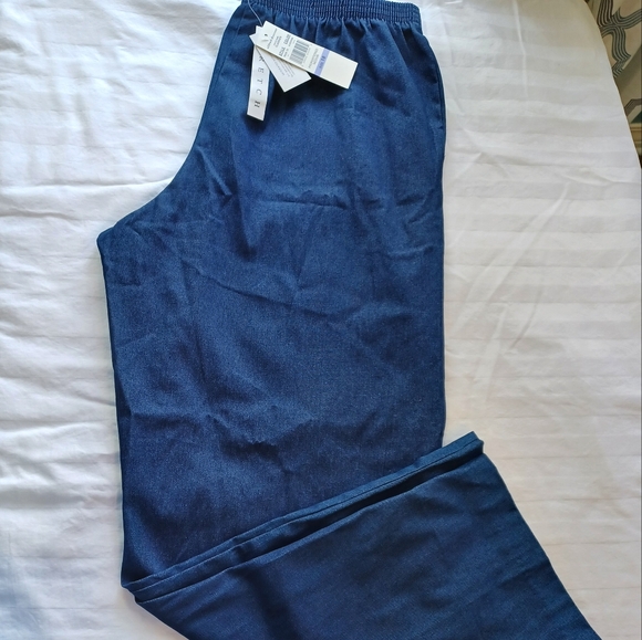 NWT Alfred Dunner Stretch Pull-On Pant Size 18 - Picture 4 of 10